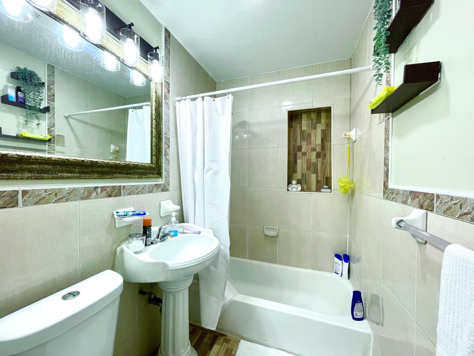 Akeyi Miami305 Private Bedrooms Экстерьер фото