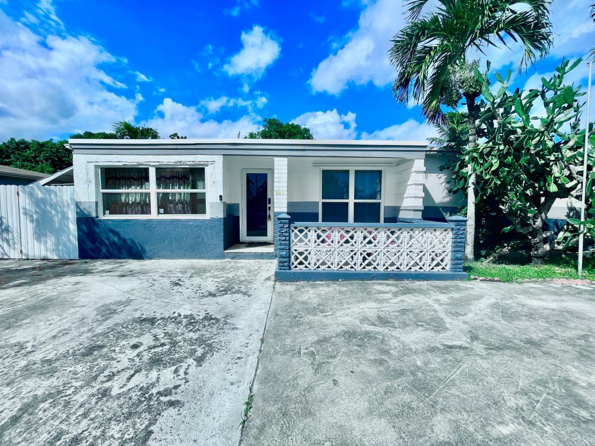 Akeyi Miami305 Private Bedrooms Экстерьер фото